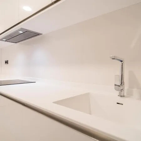 Amazing In With 2 Bedrooms, Outdoor Swimming Pool And Swimming Pool 公寓
