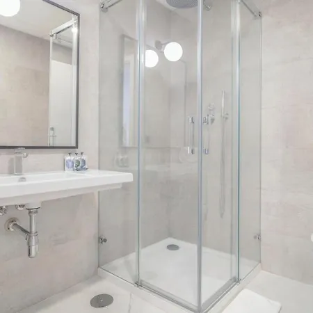 Amazing In With 2 Bedrooms, Outdoor Swimming Pool And Swimming Pool * 埃斯特波纳